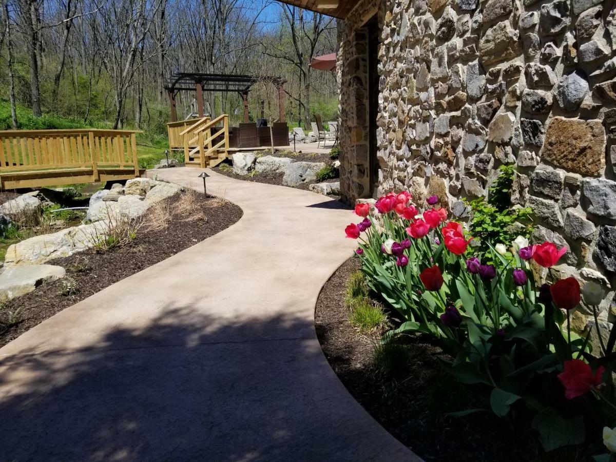 Hawk Mountain Bed & Breakfast Kempton Esterno foto